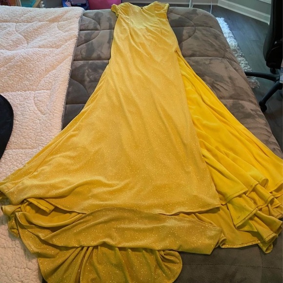 Worn once altered to fit 5”4 with heels. - Picture 4 of 5